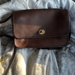 Vintage coach compartment bag mahogany